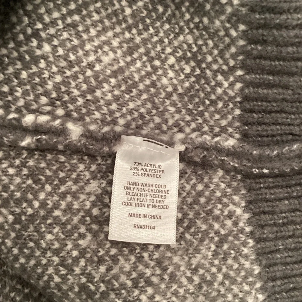 Wonderly Women's XL Heather Grey Raw Edge Sweater Knit Pullover Long Sleeve‎